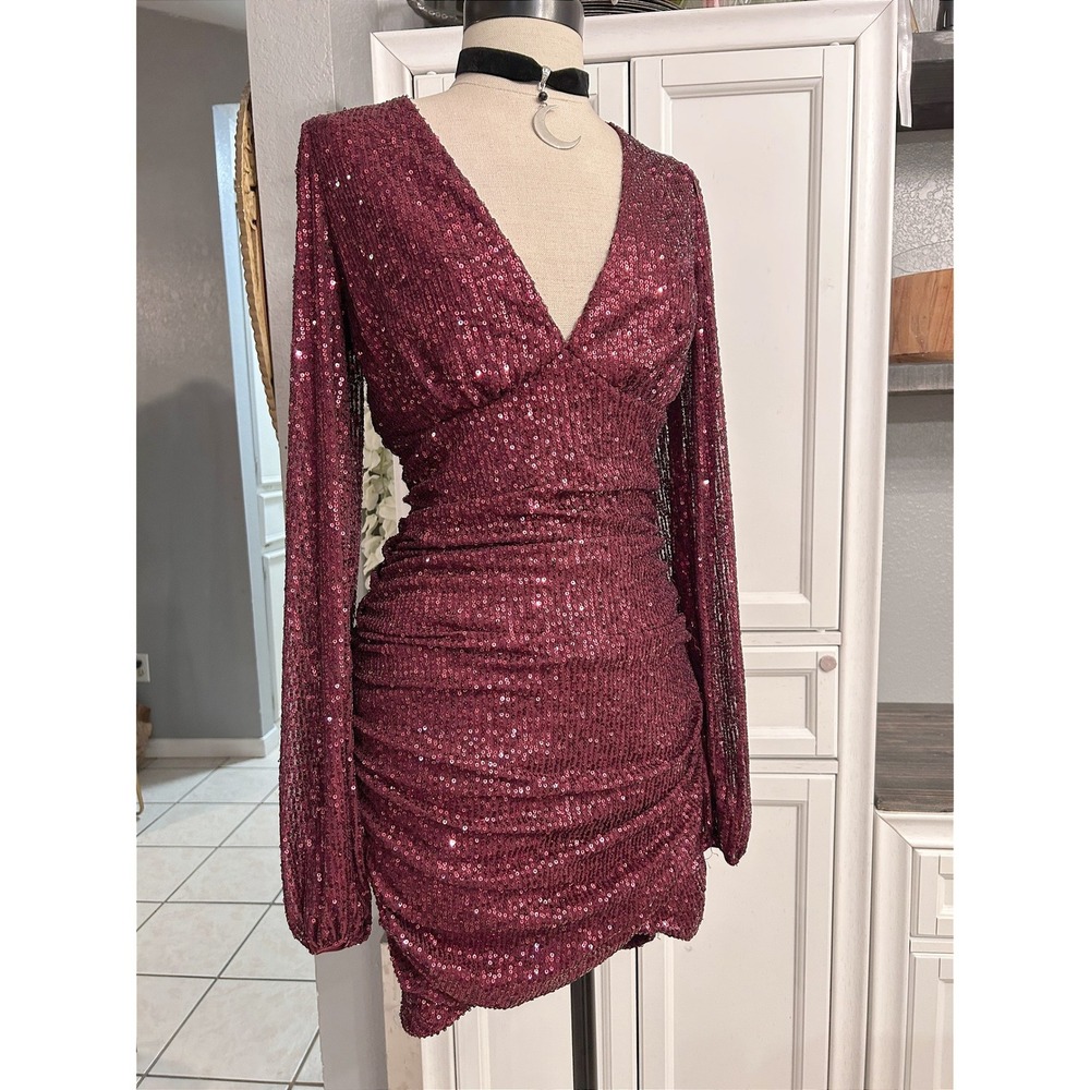 Windsor Burgundy Sequin Mini Dress Long Sleeve V-Neck Medium Holiday